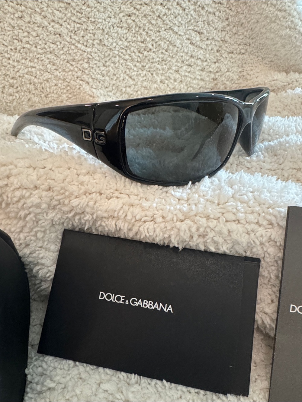 Vintage NEW Dolce & Gabbana Glossy Black Sunglasses with Dark Lenses - Picture 3 of 12